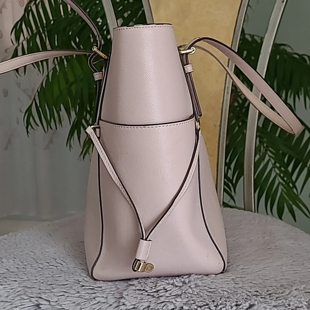 Michael Kors Voyager Tote Bag ❤️